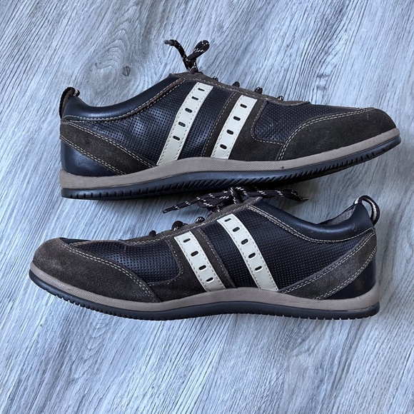 Vionic by Orthaheel Lombardi Men’s brown Sneakers Size 13 - Picture 4 of 10